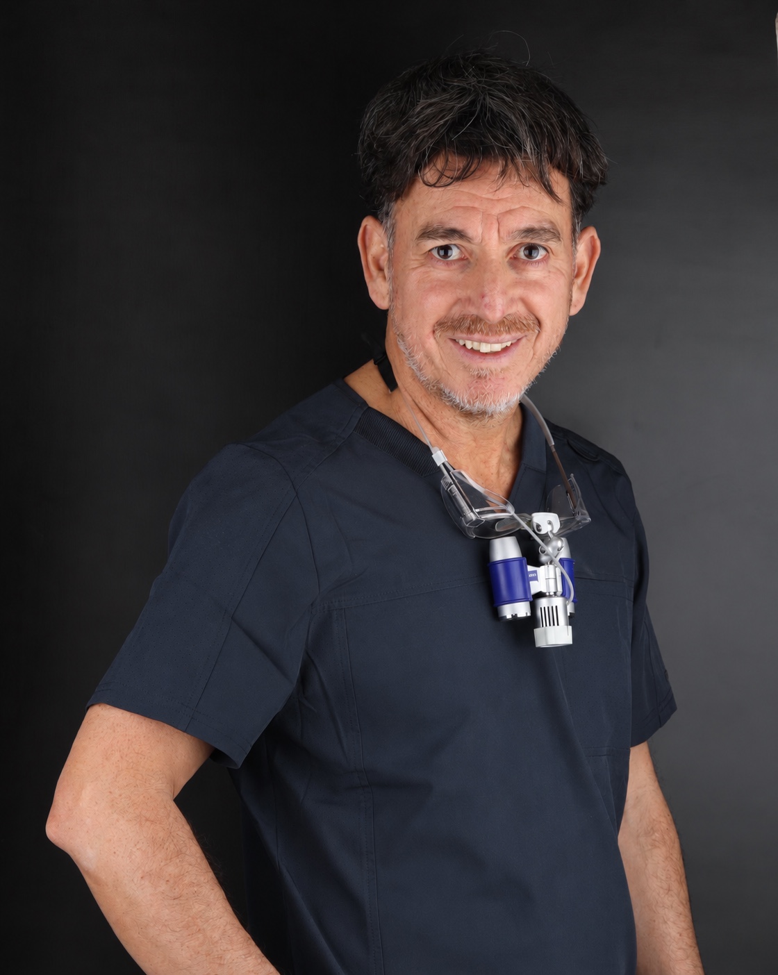 Dr. Santiago Cofré